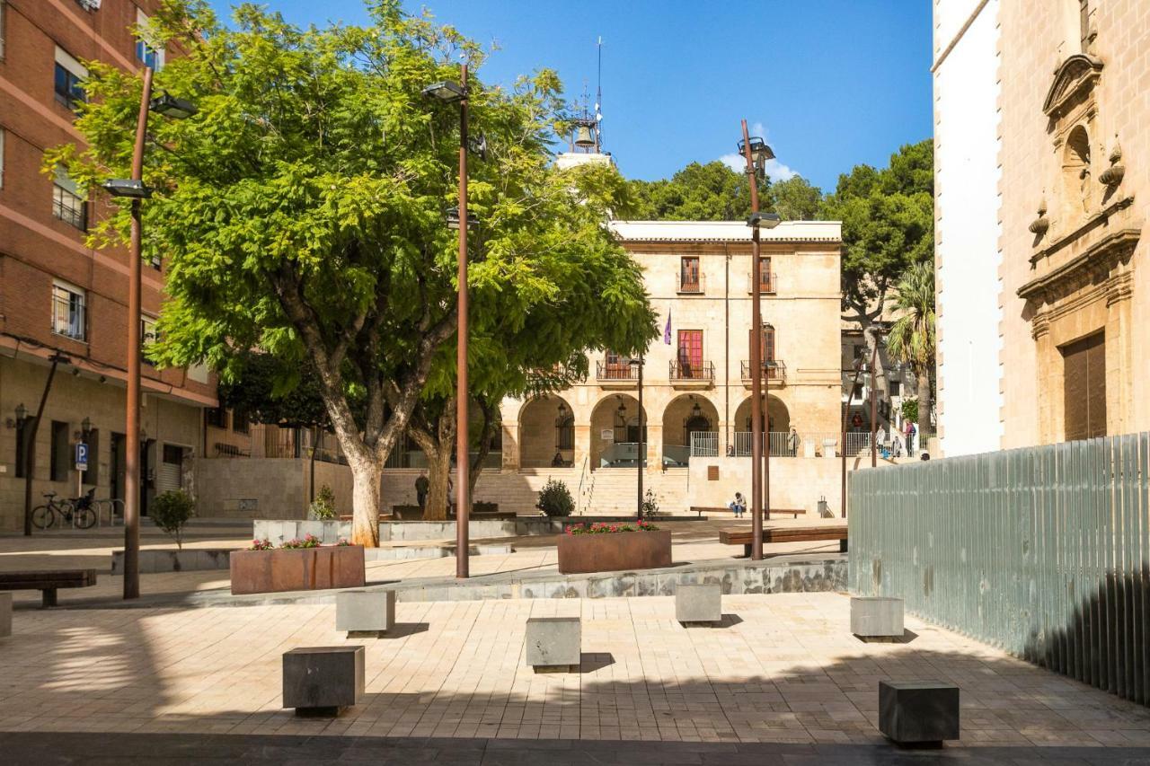Estudios Ramon Llull Denia Ngoại thất bức ảnh
